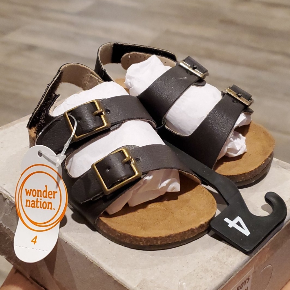WONDER NATION sandals
